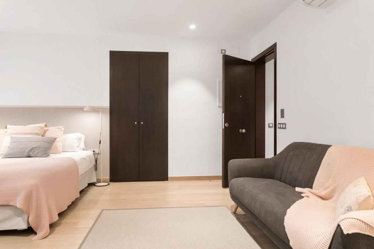 Fisa Rentals Gran Via Apartments Barcelona Exteriér fotografie